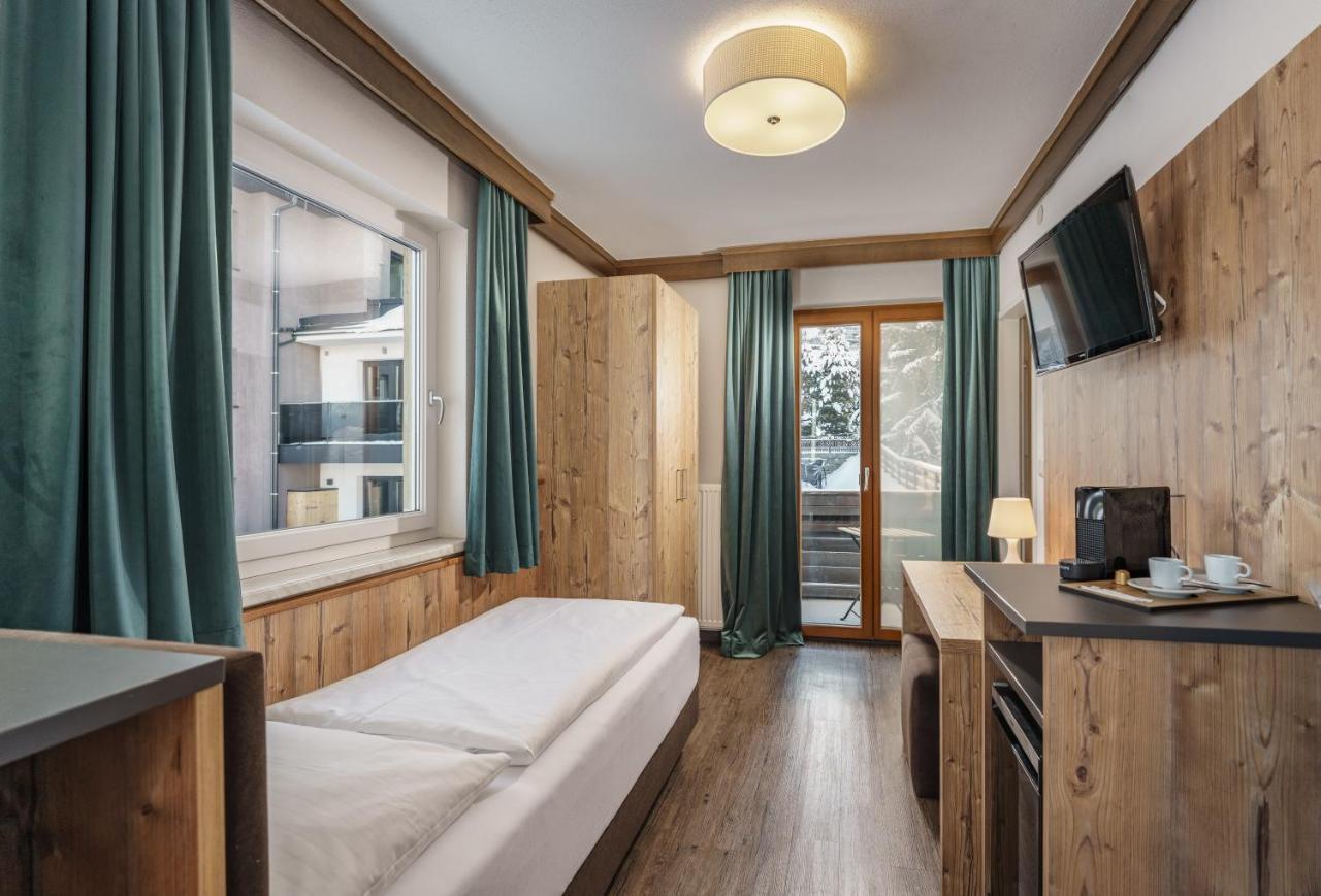 Landhaus Hubertus Wellness & Breakfast Schladming Bagian luar foto