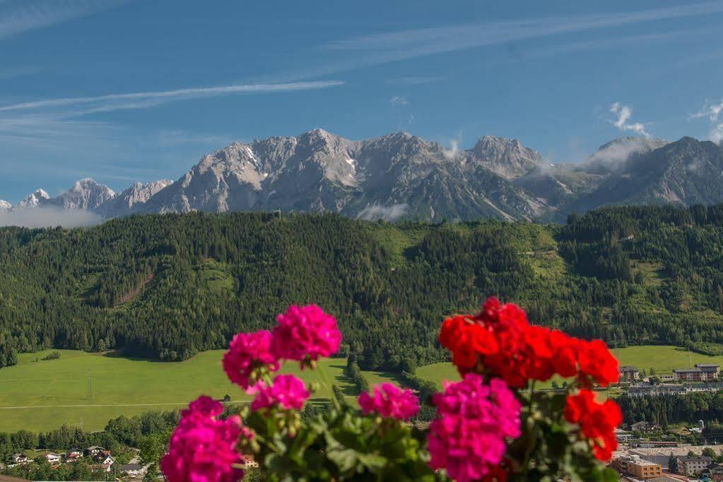Landhaus Hubertus Wellness & Breakfast Schladming Bagian luar foto